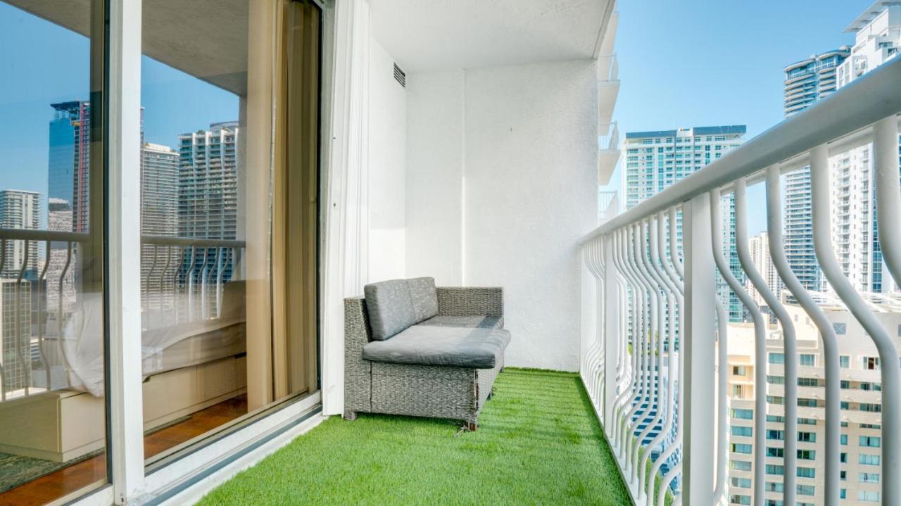 Warm And Tailored 1br W Pool Hot Tub Gym Parking Hébergement de vacances Miami