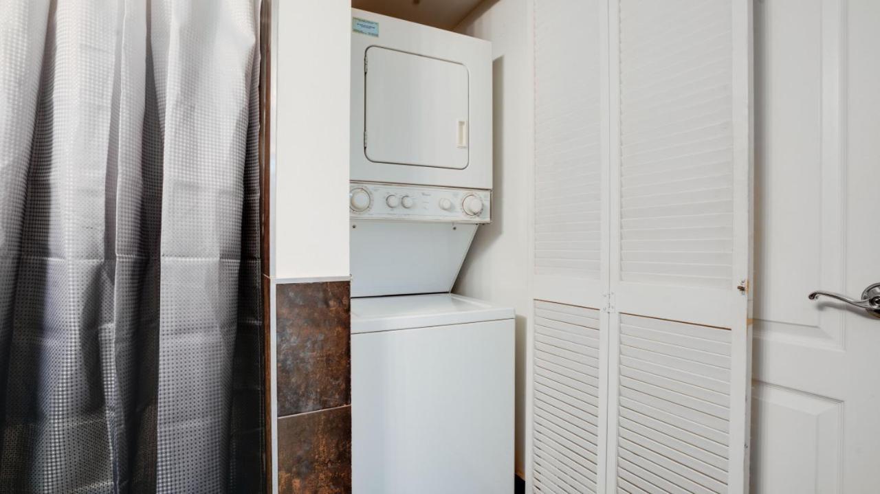 Warm And Tailored 1br W Pool Hot Tub Gym Parking Hébergement de vacances